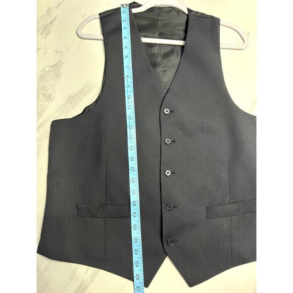 MENS LARGE BLACK VEST WITH ADJUSTABLE STRAP IN BACK 40R - Picture 8 of 8